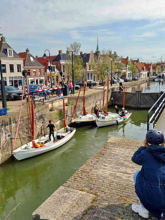 Makkum, schutsluis van en naar IJsselmeer, 11-5-2021 Makkum, schutsluis van en naar IJsselmeer, 11-5-2021
