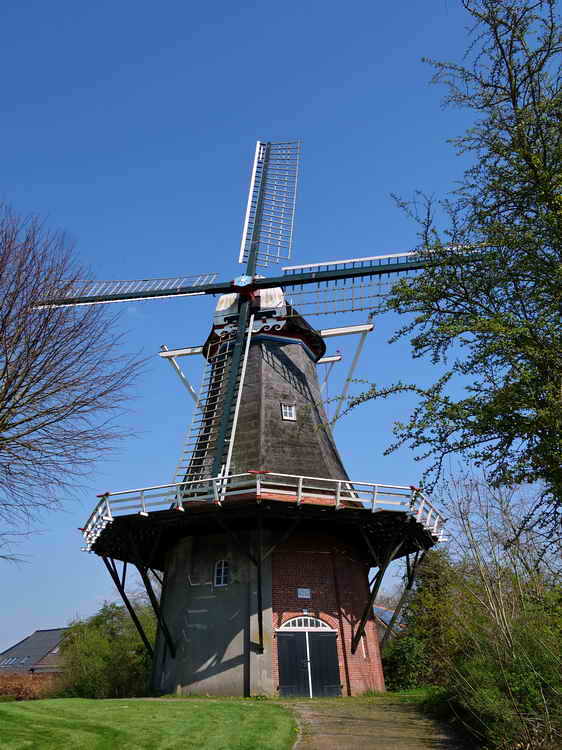Pieterburen, molen 'De Vier Winden', 21-4-2023 Pieterburen, molen 'De Vier Winden', 21-4-2023