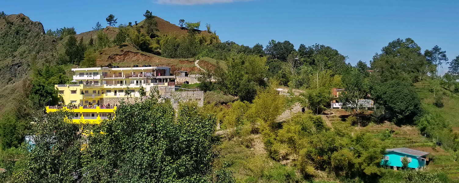 Naar School in Ha&iuml;ti, foto komt van de site van de stichting